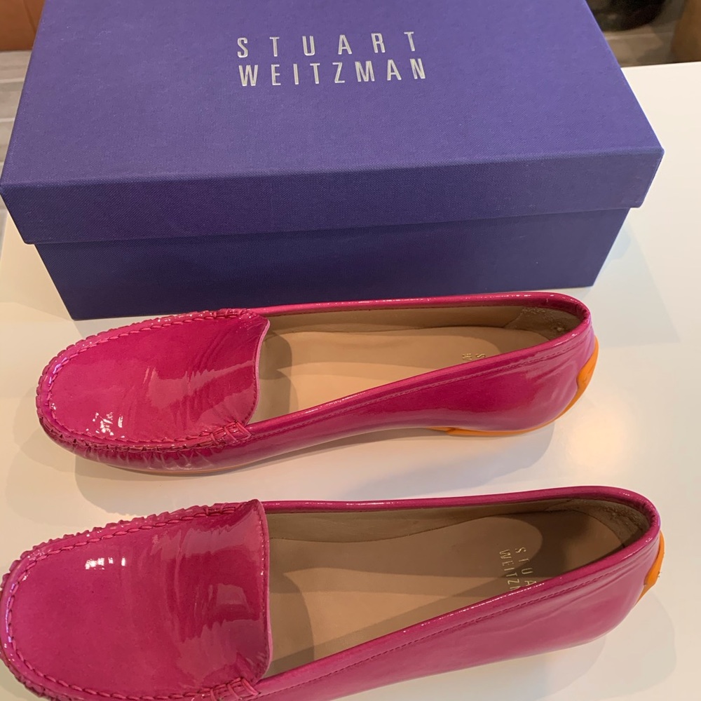 Stuart Weitzman Mach1 PatentLeather Moccasin Hibiscus Pink Sz 7; New never worn